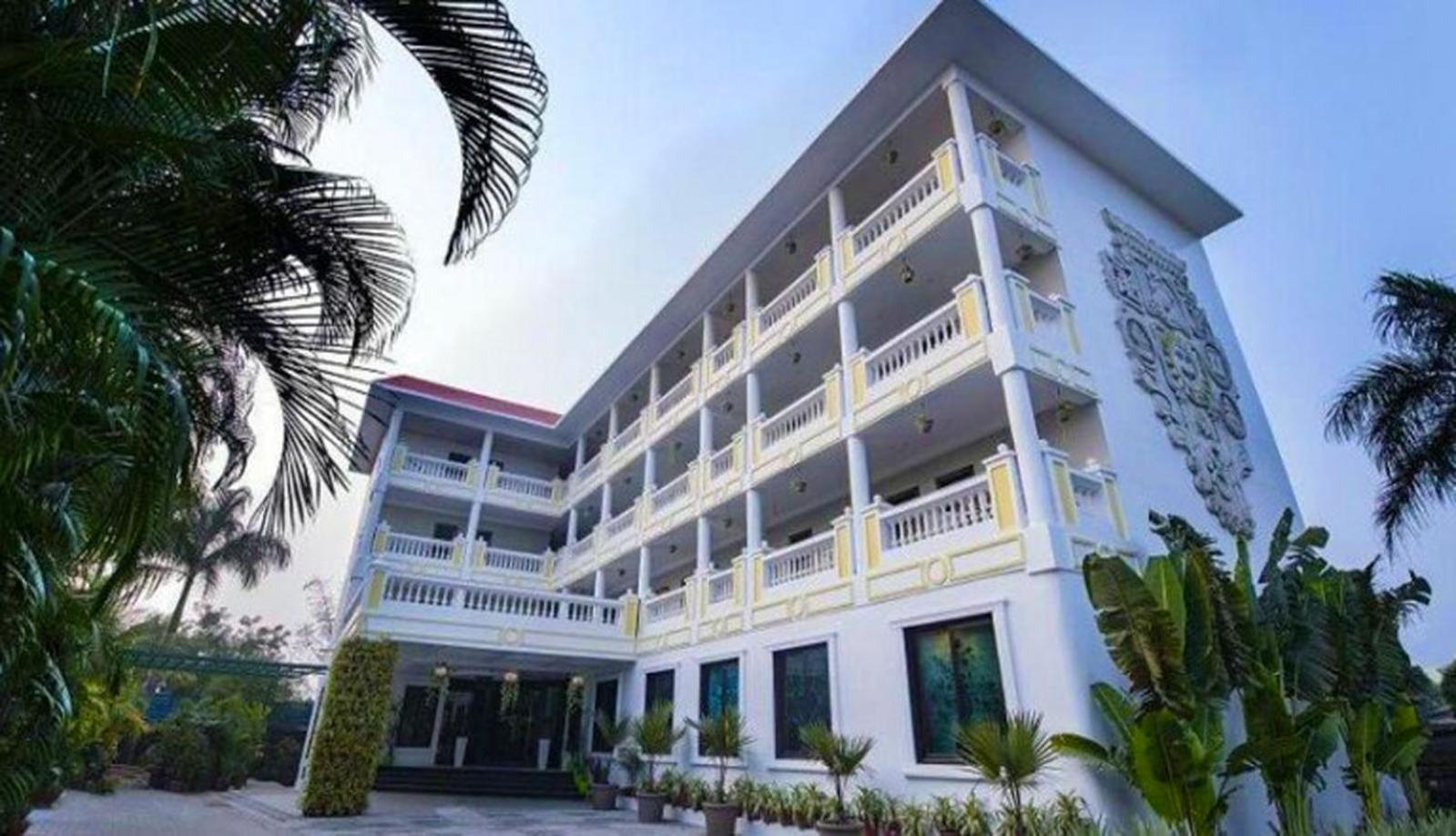 Hotel Royal Retreat Sambalpur Eksteriør billede
