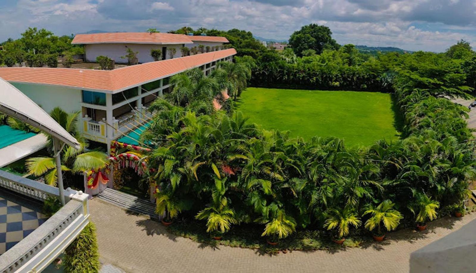 Hotel Royal Retreat Sambalpur Eksteriør billede
